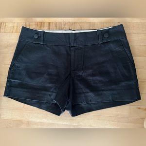 Banana Republic Women’s Navy Button Short, Sz 6, 3” Inseam, Cotton Blend